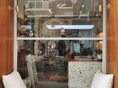 -Line 咖啡(石厦花园店)