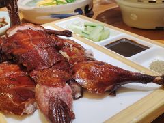 -老滇山寨•云南特色菜•地方菜•民族风情歌舞表演(金碧店)