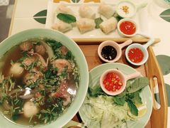 -越弥越南传统美食馆