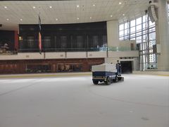 -冰纷万象滑冰场(深圳万象城店)