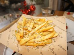 -Mark&Mars Restaurant
