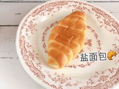 -沁屋面包店(人民东路店)