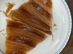 原味可颂-PAOPAO Bakery&Café(港汇店)