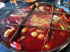 -彭三老火锅(枣子岚垭正街店)