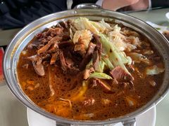 -闫家驴肉老店(华电一校店)