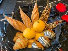 -L'ATELIER de Joel Robuchon(外滩18号店)