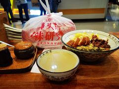 -狮头牌卤味研究所·卤味饭(花城汇南区店)