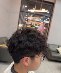 -韩国丽安形象设计