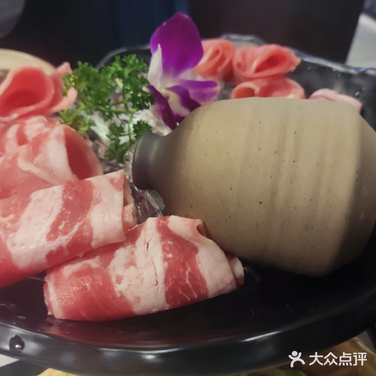 强烈推荐!「青椒紫苏锅」这应该是他们家的招牌锅底吧