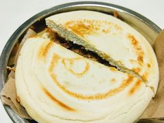 纯瘦腊汁肉夹馍-薛昌利大米面皮(南关正街店)