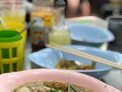 -榮泰米粉湯(Left Shop)