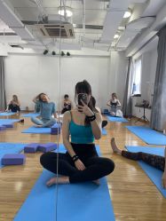 -亚太瑜伽普拉提学院