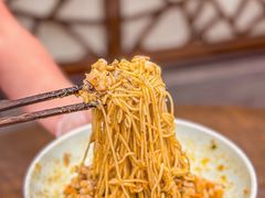 -裕兴记•蟹黄面馆(人民广场店)