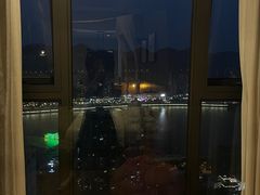 -闲隅江景艺术酒店(解放碑洪崖洞总店)