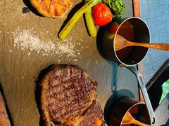 m8澳洲牛肉-弦月窗LUNETTE BY AMANDA(复兴路店)