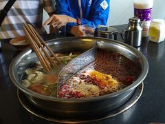 -岗上渣渣老火锅(两路口店)