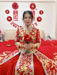 -现代经典婚纱摄影