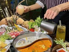 -樾餐厅泰式海鲜火锅(民歌湖店)