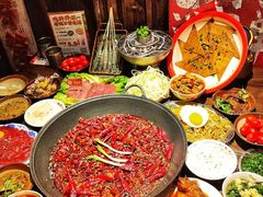 -萍姐火锅·公路夜市(武汉首店)