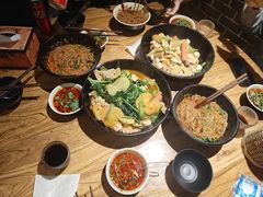 -万记麻辣烫国展总店