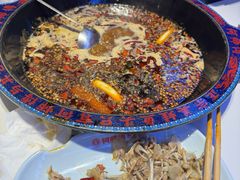 -何师傅美蛙鱼头(汉街店)