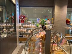 面包甜点陈列柜-巴黎贝甜(熙悦汇店)