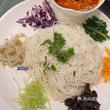 到昆明吃的第一顿米线 从92年开到现在的老店