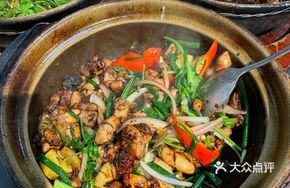 Fresh Perilla Stir-fried Pork Intestine