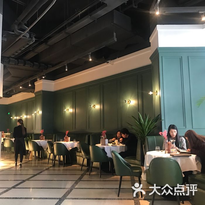 larme express芳芳简餐厅