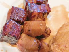 红烧肉炖豆腐扣-冀粤香海鲜自助餐厅(西美五洲店)