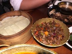 薄饼卷羊肉粒-楼兰新疆主题餐厅(苏州中心店)