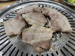 -牛信亭韩国料理·炭火烤肉(紫藤路店)