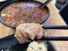 -小杨生煎(金山百联购物中心3楼店)