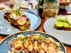 烤三文鱼沙拉-O'mills Sourdough Bakery&Bistro(永嘉路店)