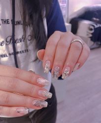 -HUII NAIL绘京美甲美睫会馆