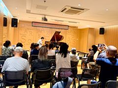-柏斯音乐艺术中心·钢琴·吉他(上音店)