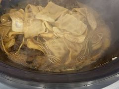 -屯老二农家铁锅炖·行业领军者(梅江店)