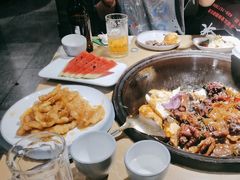 -万里闯关东铁锅炖菜馆(高新旗舰店)