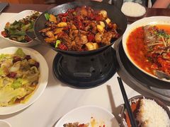 -嘉丰湘菜馆(芳群园店)