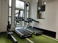 -汗水空间私教健身连锁(SM广场店)
