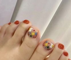 -悦指间美甲美睫