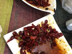 -扒虾小妹儿麻辣海鲜(宏图街店)