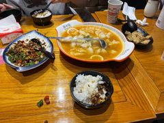 -苗小坛酸汤鱼(酒仙桥店)