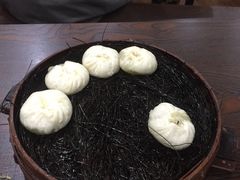 -舒小笼松针小笼包