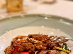 茶树菇炒牛柳-成都瑞吉酒店·宴庭中餐厅