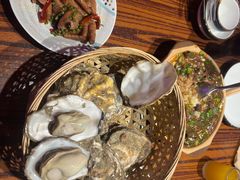 -蚝堡海鲜·威海菜·海肠捞饭·烧烤·亚洲吃蚝公司(幸福门店)