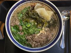 -云阿蛮云南生烫牛肉米线(奉贤路店)