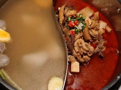 牛杂鸳鸯锅-左庭右院鲜牛肉火锅(环球港店)