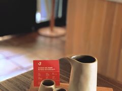 -彳亍咖啡·这里(水湾路店)