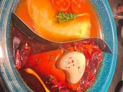 番茄牛油鸳鸯锅-吼堂老火锅(太古里总店)